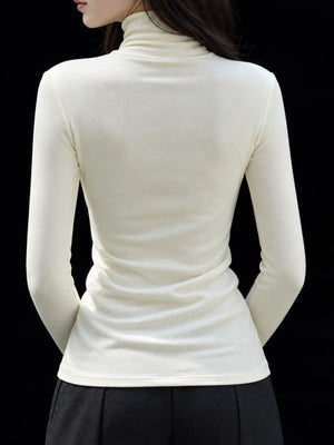 Contains less than 30% cotton t-shirt in Milk White with slim silhouette