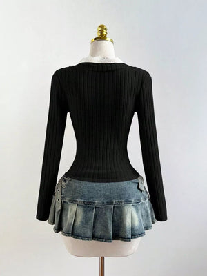 Black with V-neck Lace Trim Ribbed Knit T-shirt in Black