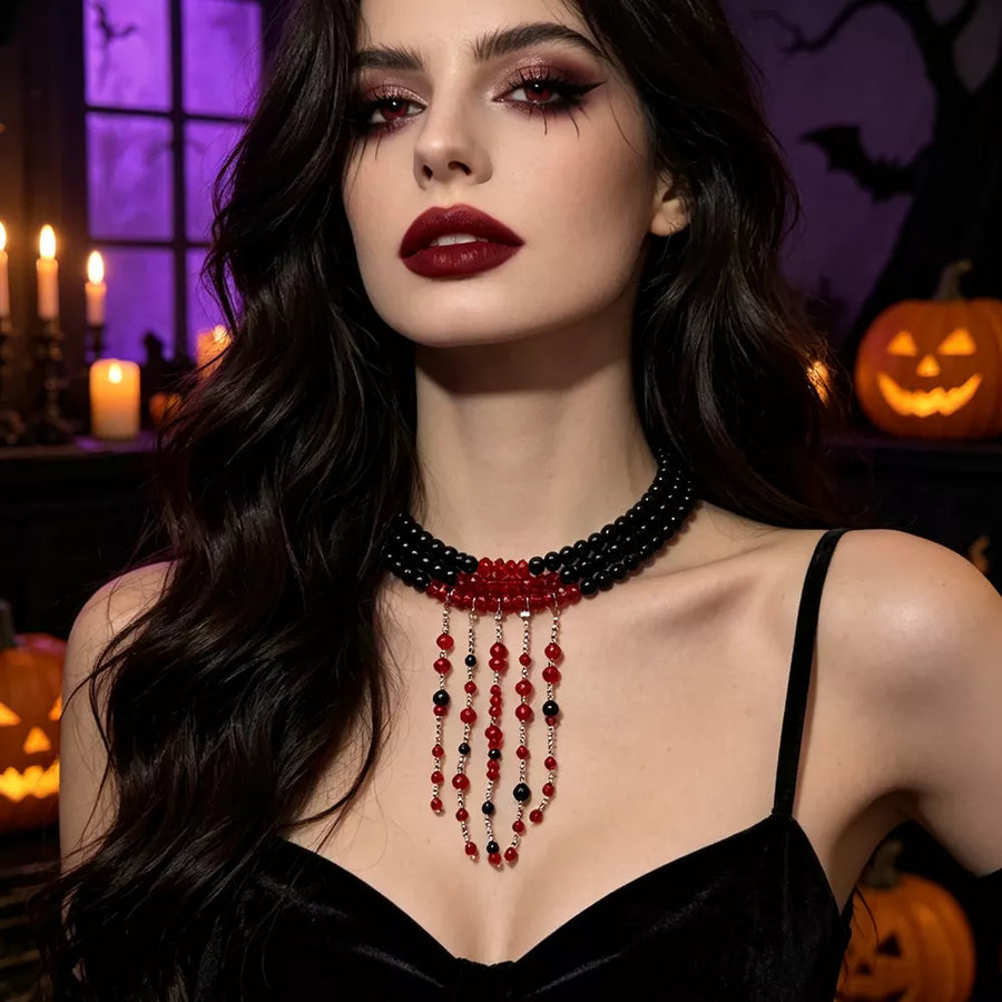 necklace in Black with multi-layered and choker-length