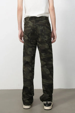 Utility camo carpenter jeans in black, shown from the back.