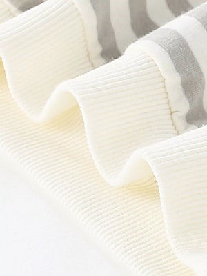 Light gray striped cotton crew-neck sweatshirt with ribbed cuffs and hem.