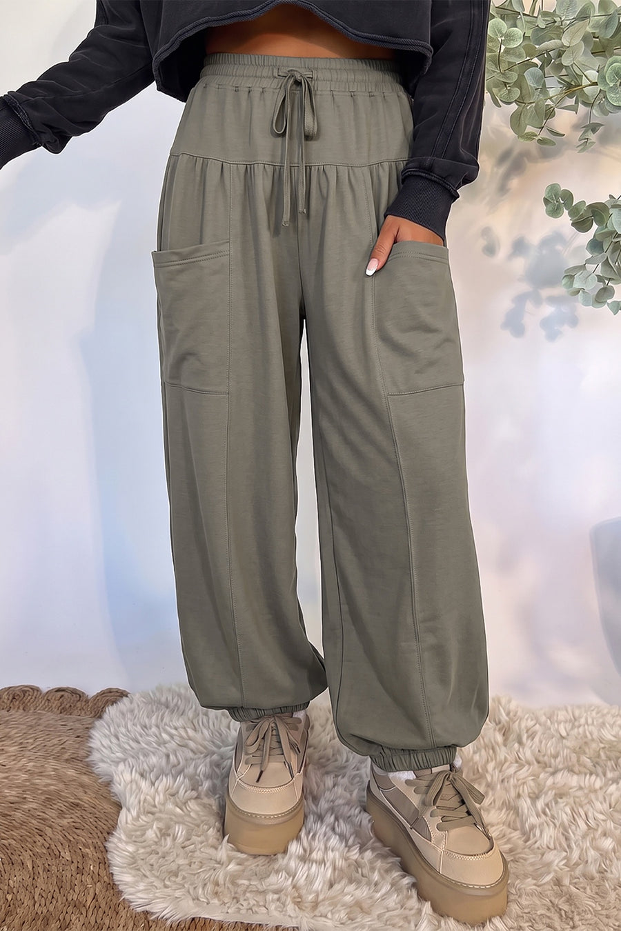 75% polyester, 20% cotton, 5% elastane Care instructions: Machine wash cold wide-leg pants in Army Green with wide-leg