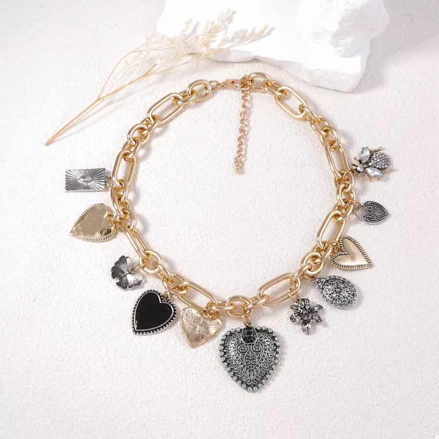 18K Gold-Plated,Zinc alloy Care instructions: Avoid wearing during exercise, as necklace in gold with chunky silhouette