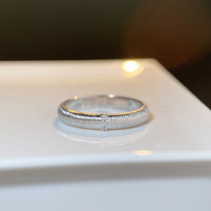 gold with ring with zircon accents