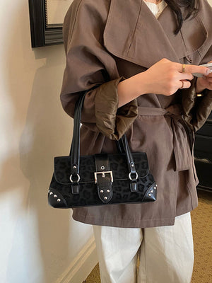 shoulder bag in Brown with leopard and buckle detail