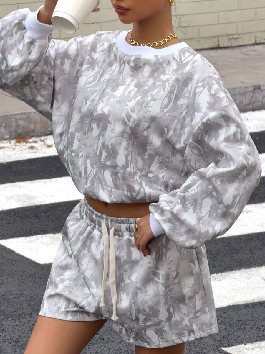 Round neck long sleeve cropped top and drawstring shorts set with abstract grey and white pattern