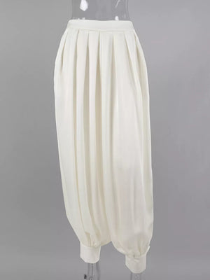 wide-leg pants in Cream with pocketed and full-length