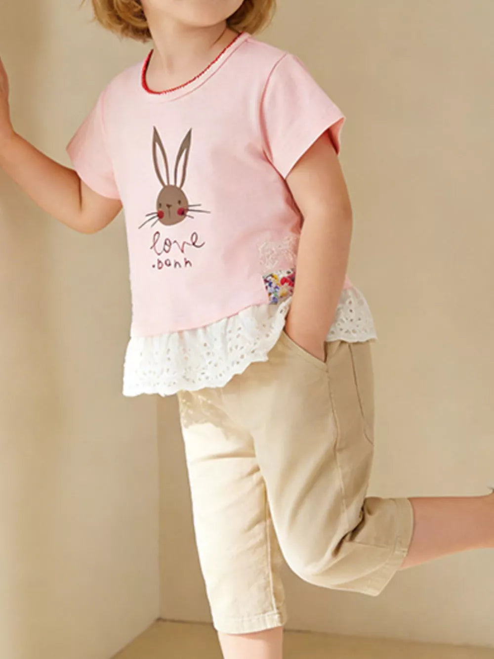 Charming bunny graphic ruffle tee for kids