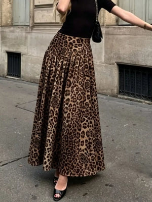 bohemian maxi skirt in black with N/A