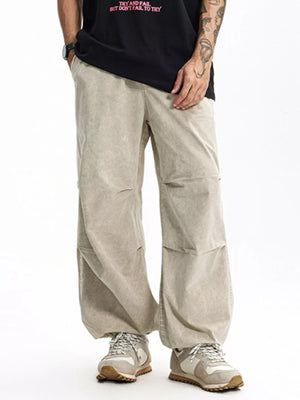 Khakis relaxed fit cargo pants with elastic waistband and drawstring, featuring a quick-dry cotton blend.