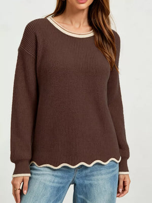 pullover sweater in dark brown featuring ribbed and regular fit