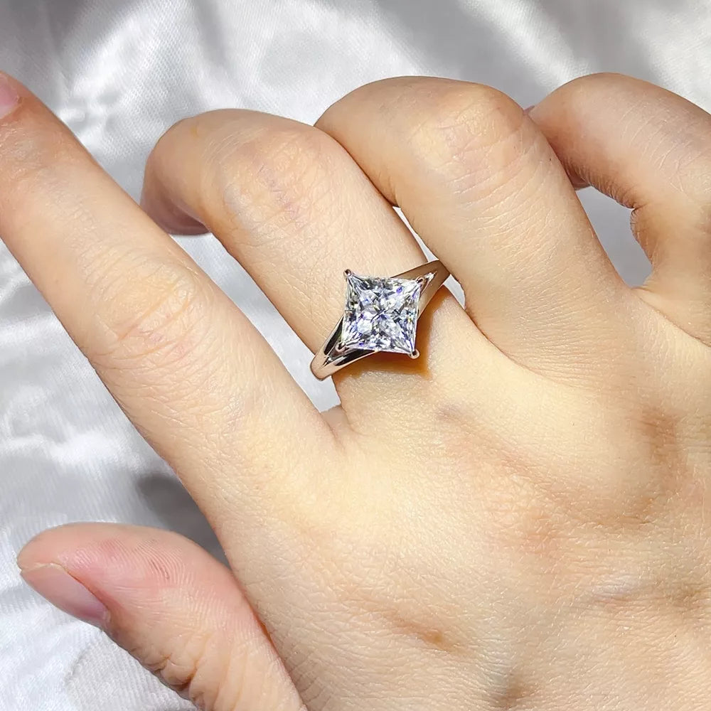 0.3 Carat 925 Sterling Silver Solitaire Ring