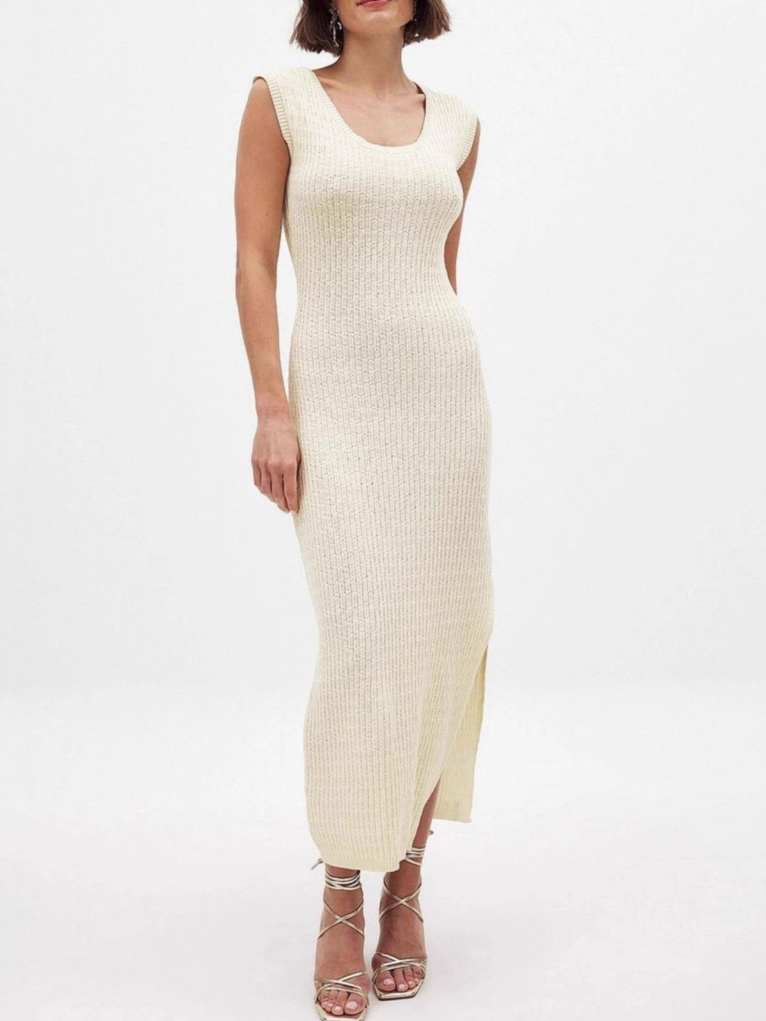 Scoop neck midi knit dress in apricot with side slit and cap sleeves.