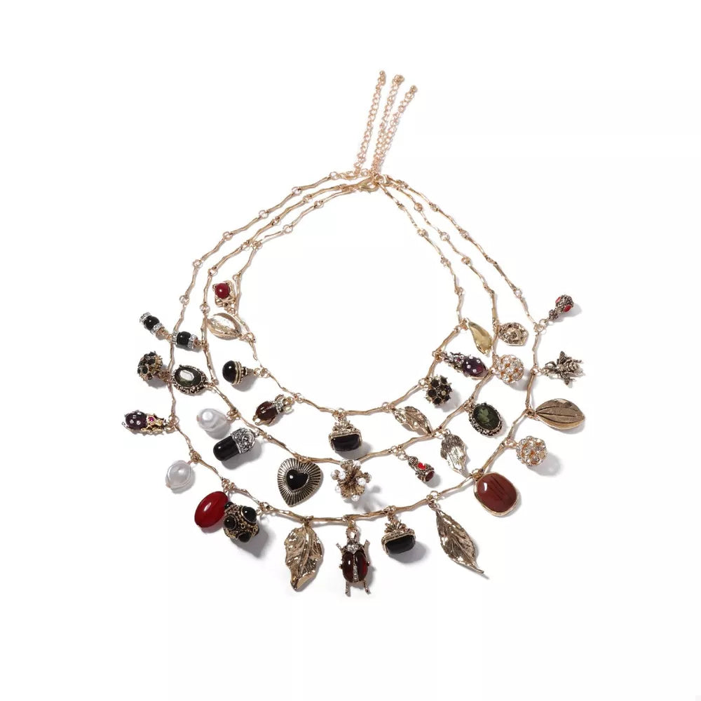 18K Gold-Plated,Resin,Zinc alloy Care instructions: Avoid wearing during exercis necklace in black with regular silhouette