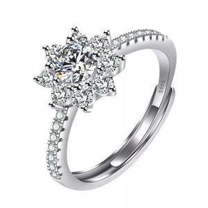 ring in Silver with floral and adjustable