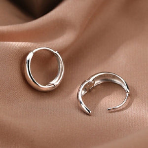 999 sterling silver Care instructions: Avoid wearing during exercise, as sweat w earrings in Silver with hoop silhouette