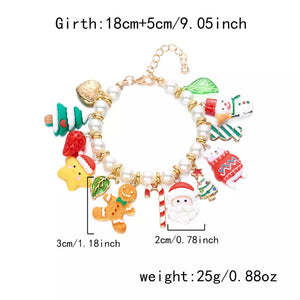 bracelet in gold with christmas charms and 7.1 inches