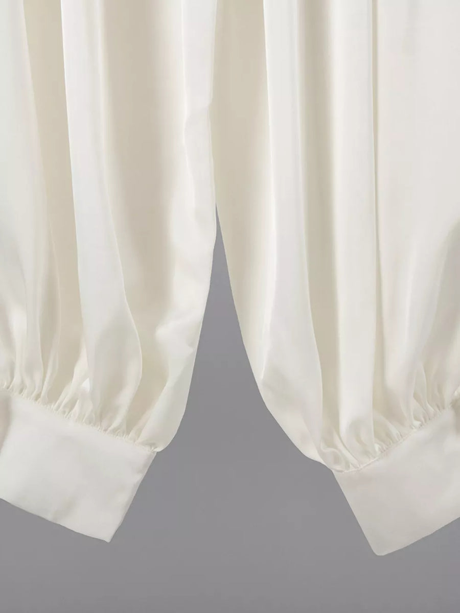 High-waisted Satin Balloon Pants in Cream with pocketed