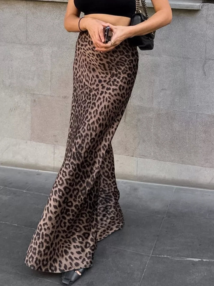 dark brown maxi skirt featuring zipper and leopard