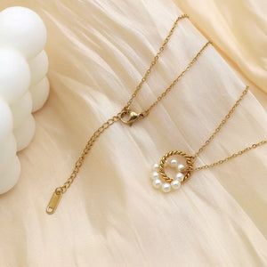 Synthetic Pearl,18K Gold-Plated,Stainless Steel Care instructions: Avoid wearing necklace in ivory with regular silhouette