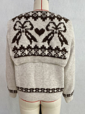 Red pullover sweater with ribbed cuffs and long sleeve