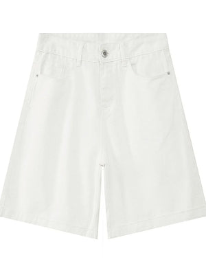 White baggy denim bermuda shorts with button fly and washed effect.