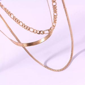 necklace in gold