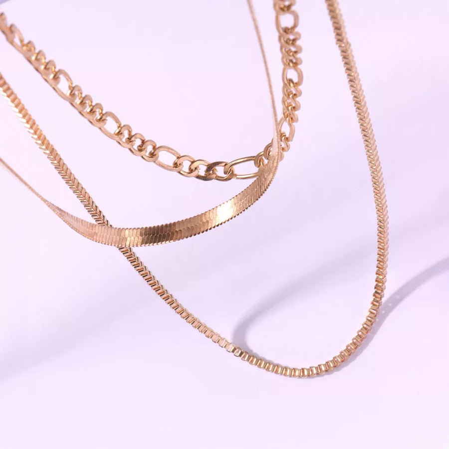 necklace in gold