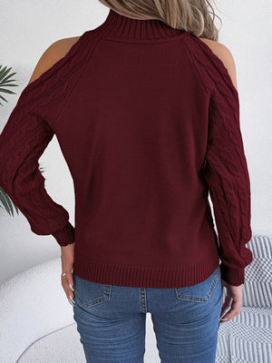 pullover sweater in White