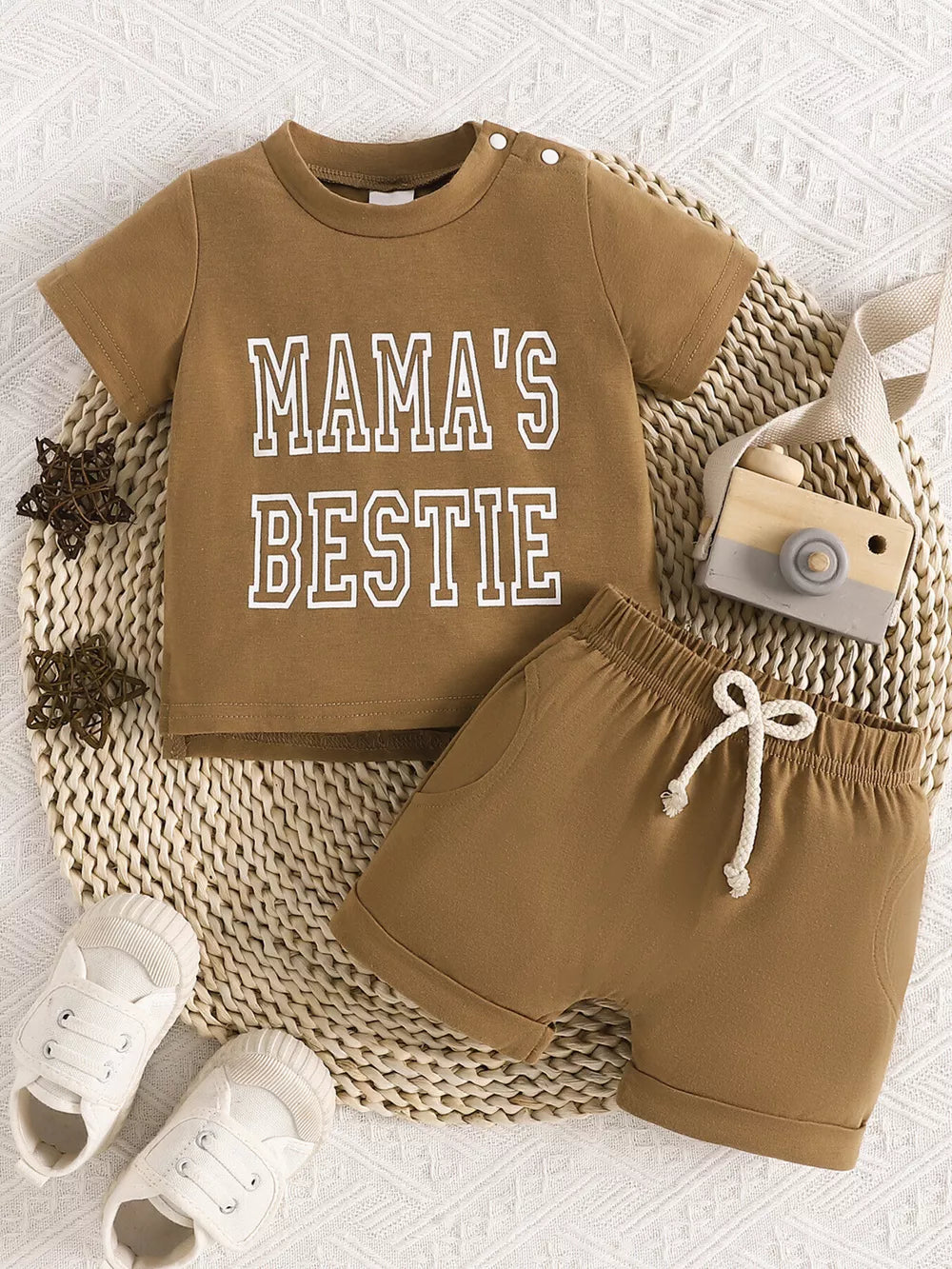 Light Green Children's Letter Round Neck Tee And Shorts Set