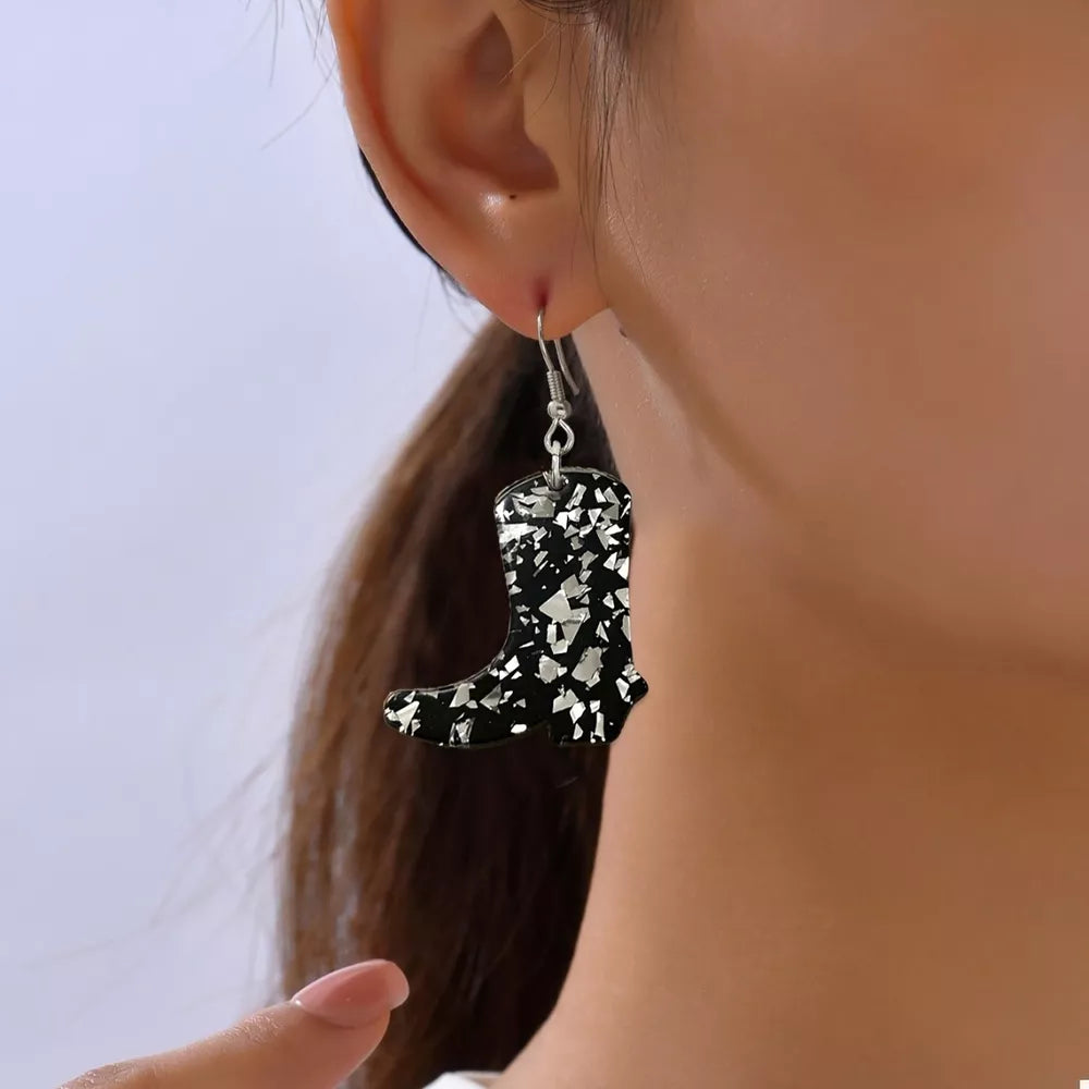 ACCESSORIES in black featuring dangle and straight fit