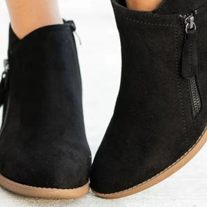 boots in Sky Blue with round toe and ankle-length