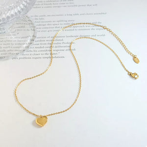 minimalist necklace in Gold with not applicable