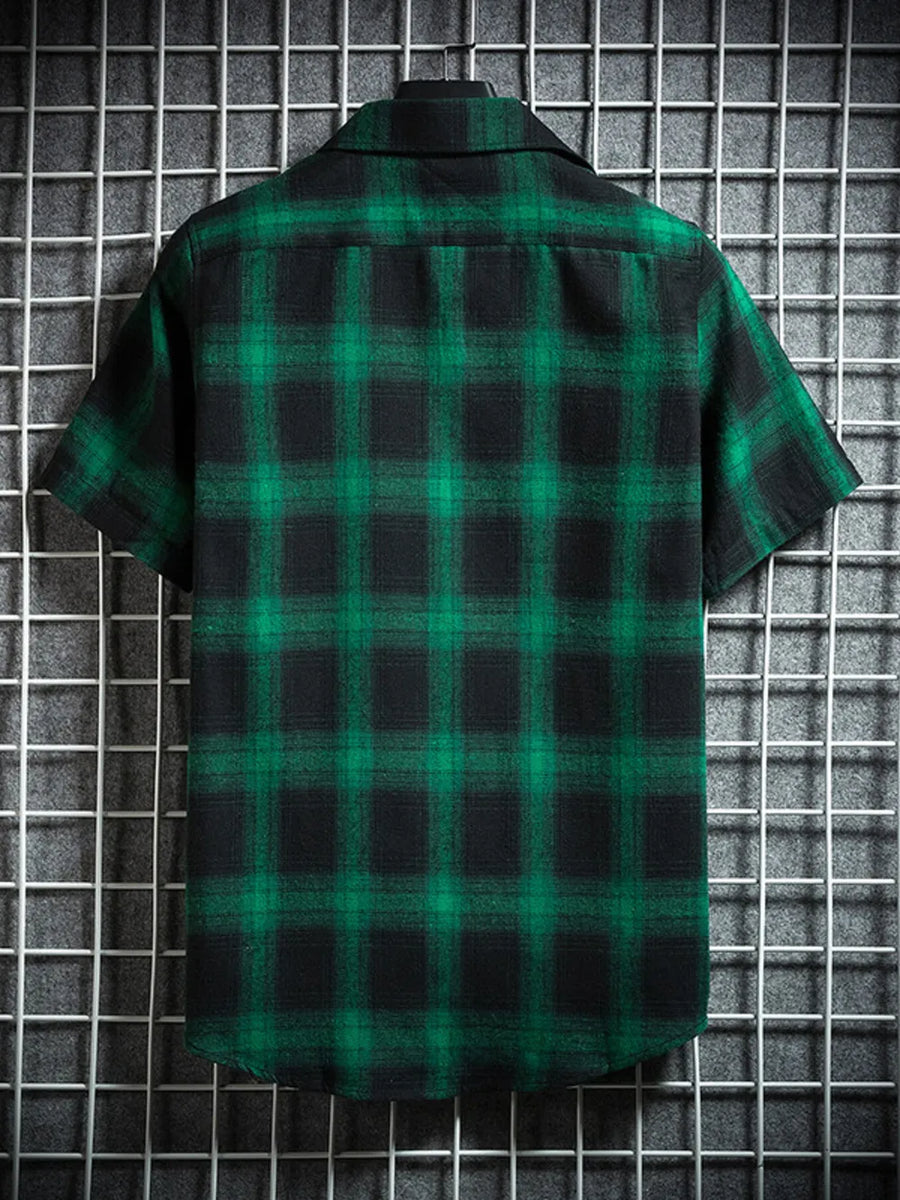 Green and black plaid short-sleeve men's cotton shirt