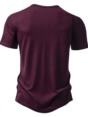 Men's burgundy ribbed short-sleeve Henley t-shirt