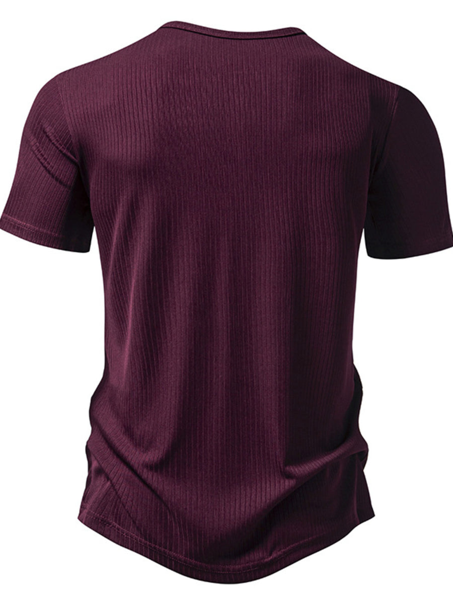 Men's burgundy ribbed short-sleeve Henley t-shirt