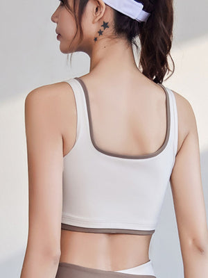 Black sports bra