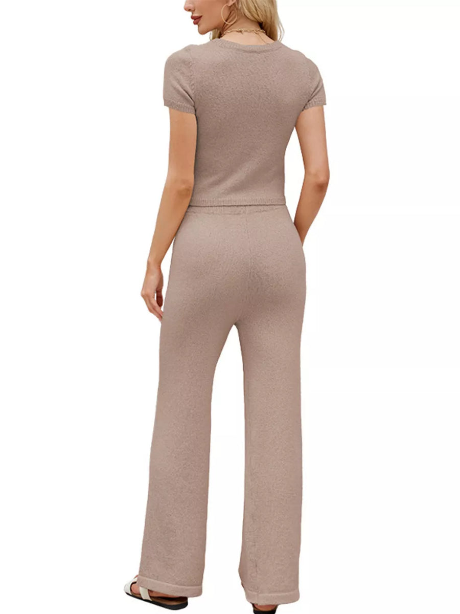 100% Viscose Care instructions: Machine wash cold lounge set in Lotus Color with relaxed silhouette