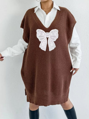 sweater vest in brown featuring ribbed and oversized fit