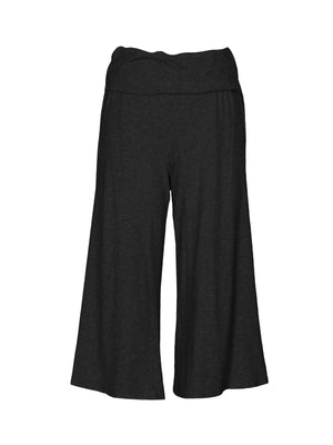 Relaxed wide leg capris in black with a comfortable foldover waistband