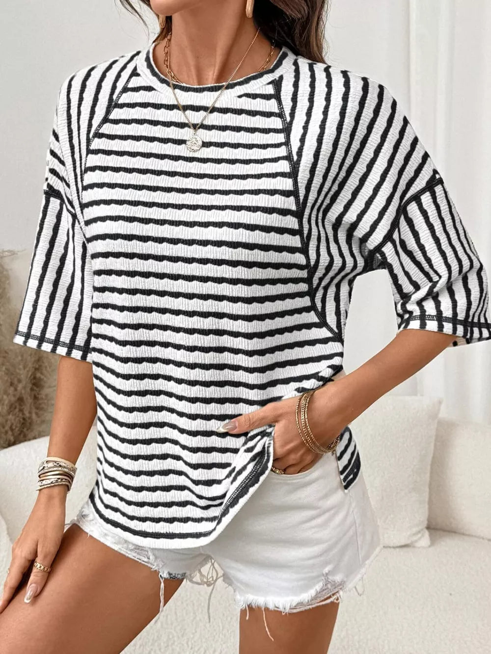 black t-shirt with striped and crew neck