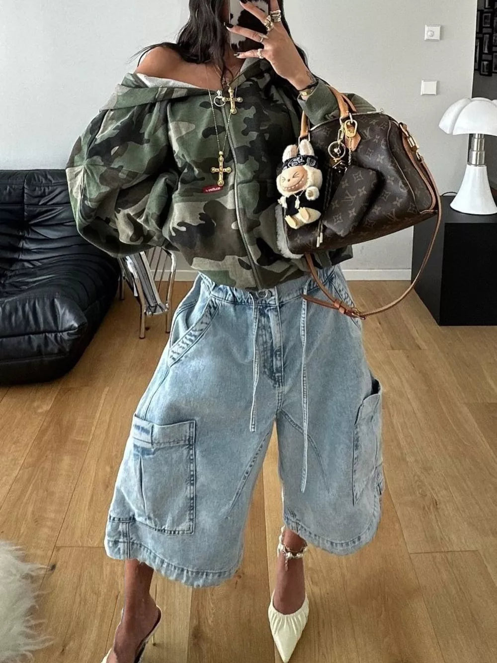 Light Blue Washed Multi-pocket Cargo Loose Fit Capri Jeans