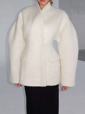 classic coat in Black with collared