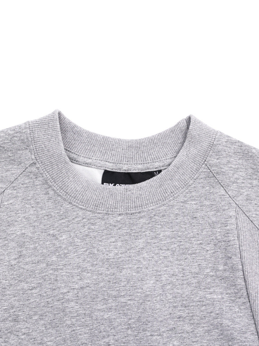 Black t-shirt with hip-length and pullover