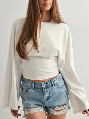 t-shirt in ivory featuring stretch and relaxed fit