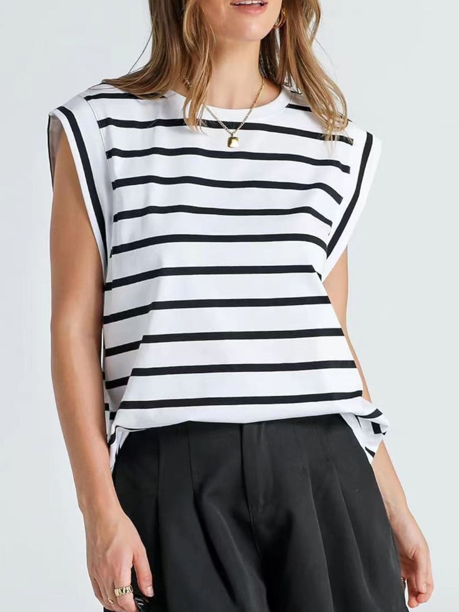 Classic striped sleeveless tank top in white and black with a crew neck.