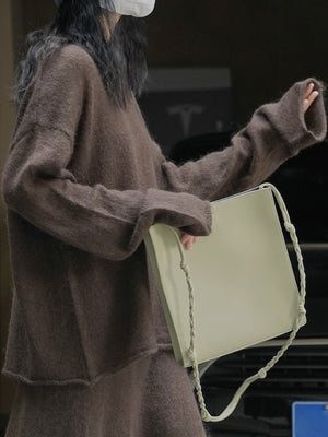 Pink pullover sweater with hip-length and pullover