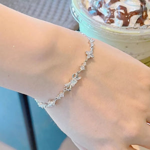 925 Sterling Silver Chain Bow Bracelet in Silver