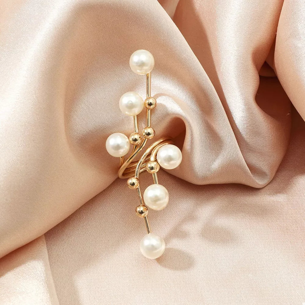 Gold bypass ring with pearls and gold beads, alloy, casual women's jewelry.