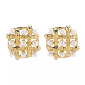 earrings featuring grid in Gold with Synthetic Pearl,18K Gold-Plated,Alloy,Silver-plated Care instructions: Avoid wea texture